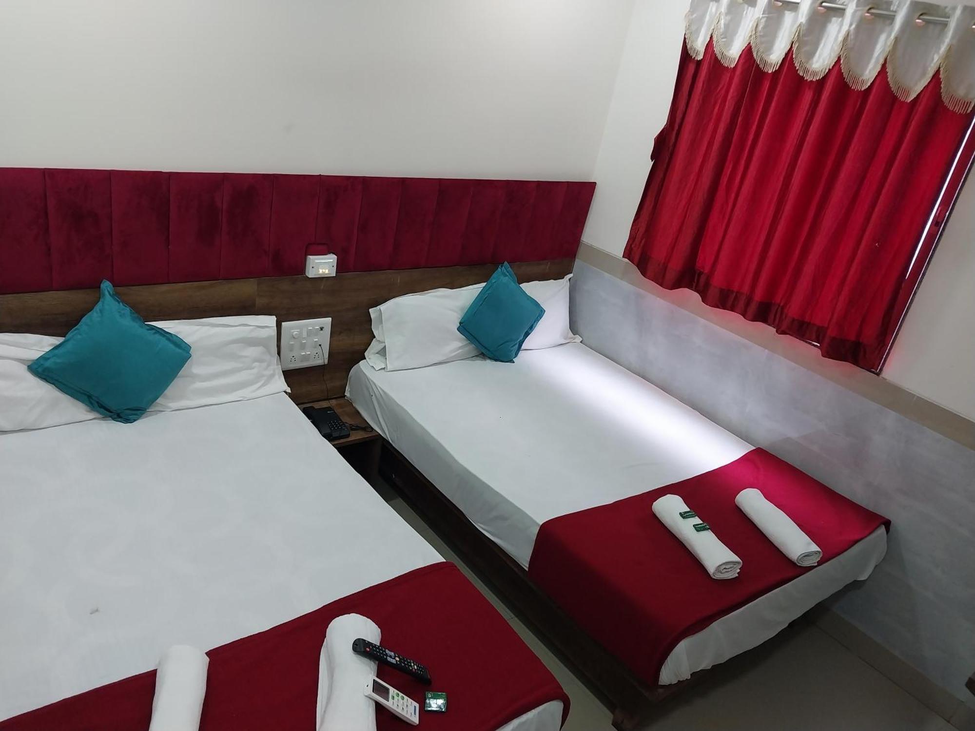 Hotel New Balaji Residency Mumbai Exterior photo